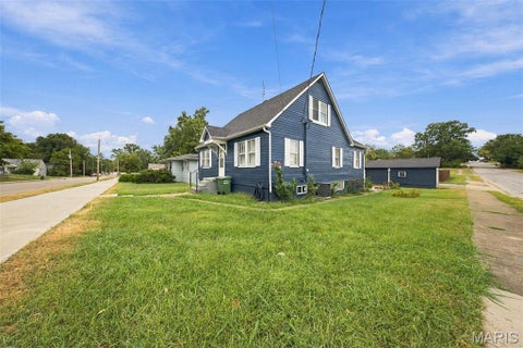 Tiny photo for 109 N Oak Street, Rolla, MO 65401 (MLS # 26058792)