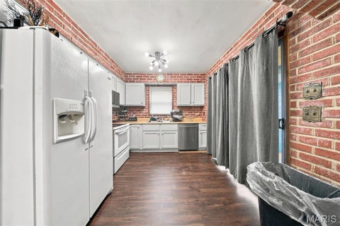 Tiny photo for 109 N Oak Street, Rolla, MO 65401 (MLS # 26058792)