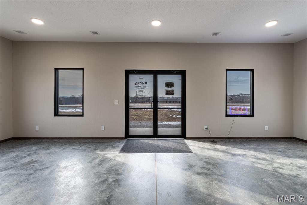 N/A - Commercial Sale