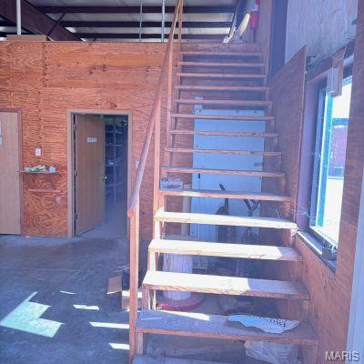 n/a - Commercial Sale