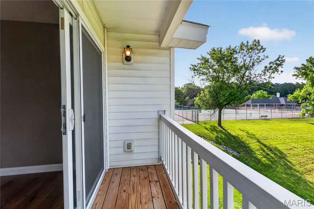 Victoria Crossing Easement 20 At - Residential