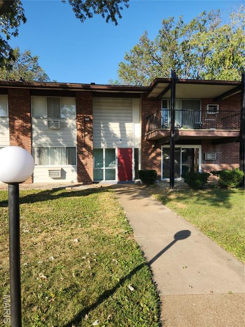 7450 Sieloff Drive B Hazelwood MO 63042