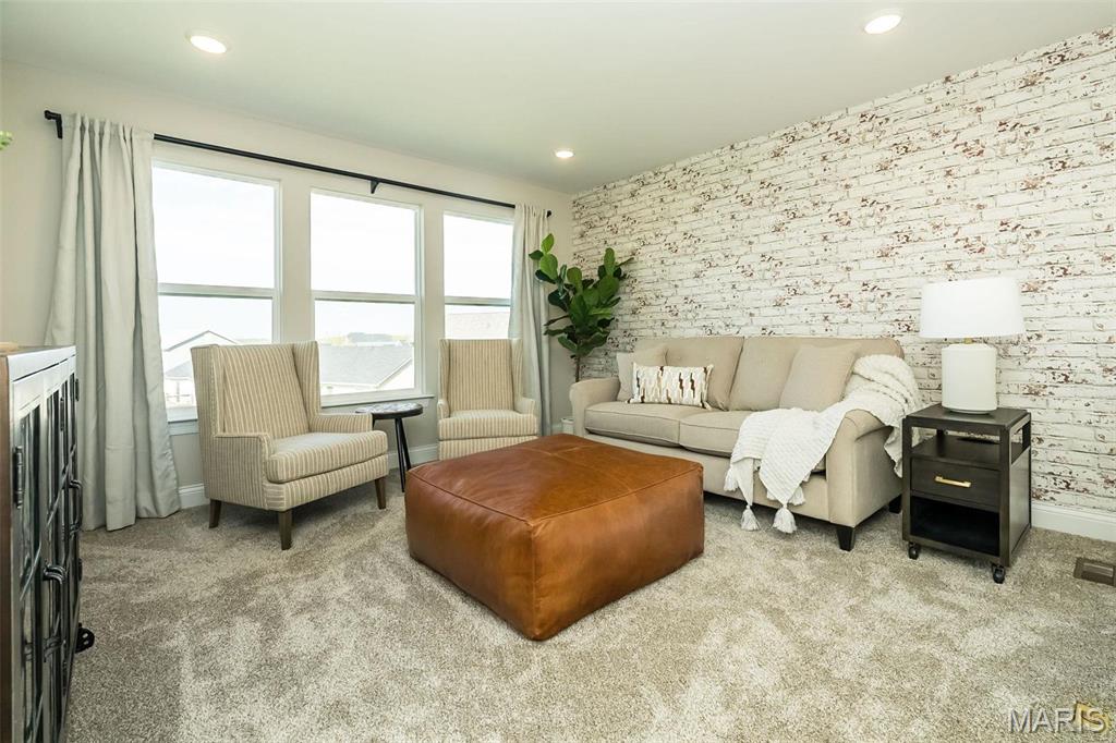 Majestic Lakes - Residential