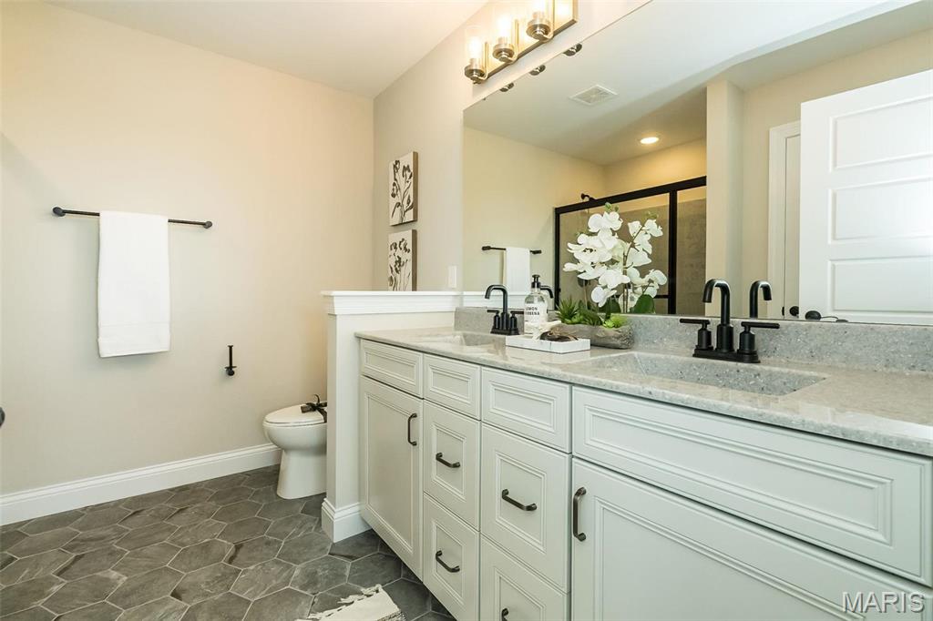 Majestic Lakes - Residential