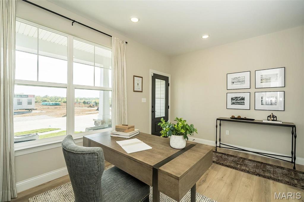 Majestic Lakes - Residential