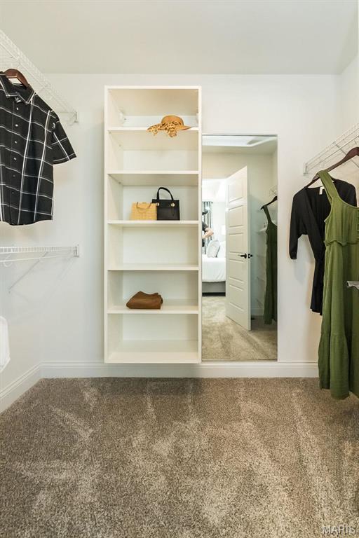 Majestic Lakes - Residential