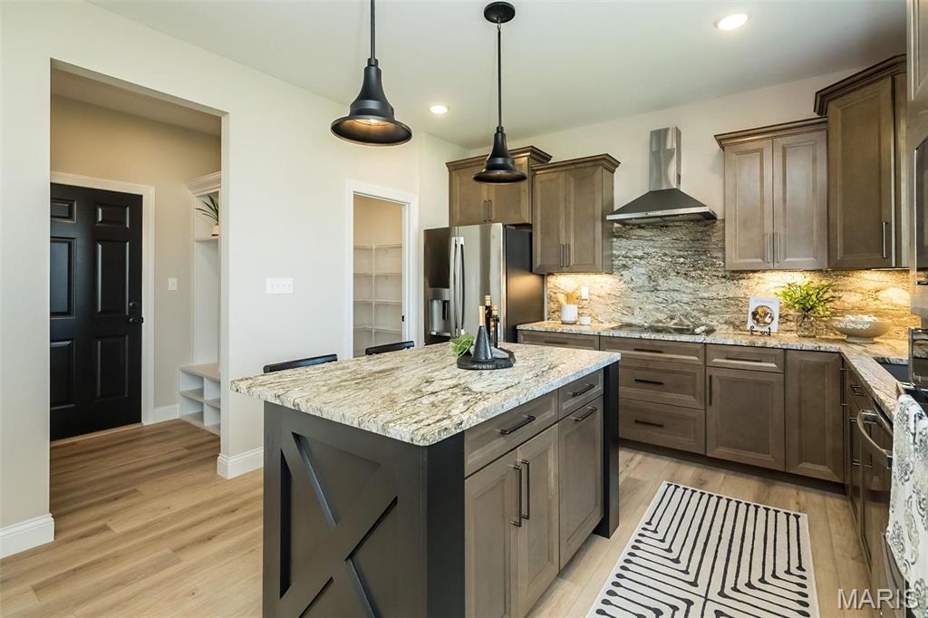 Majestic Lakes - Residential