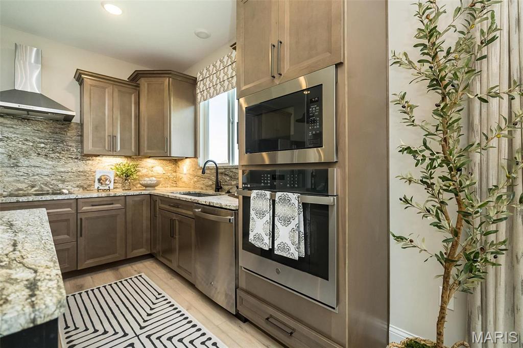 Majestic Lakes - Residential