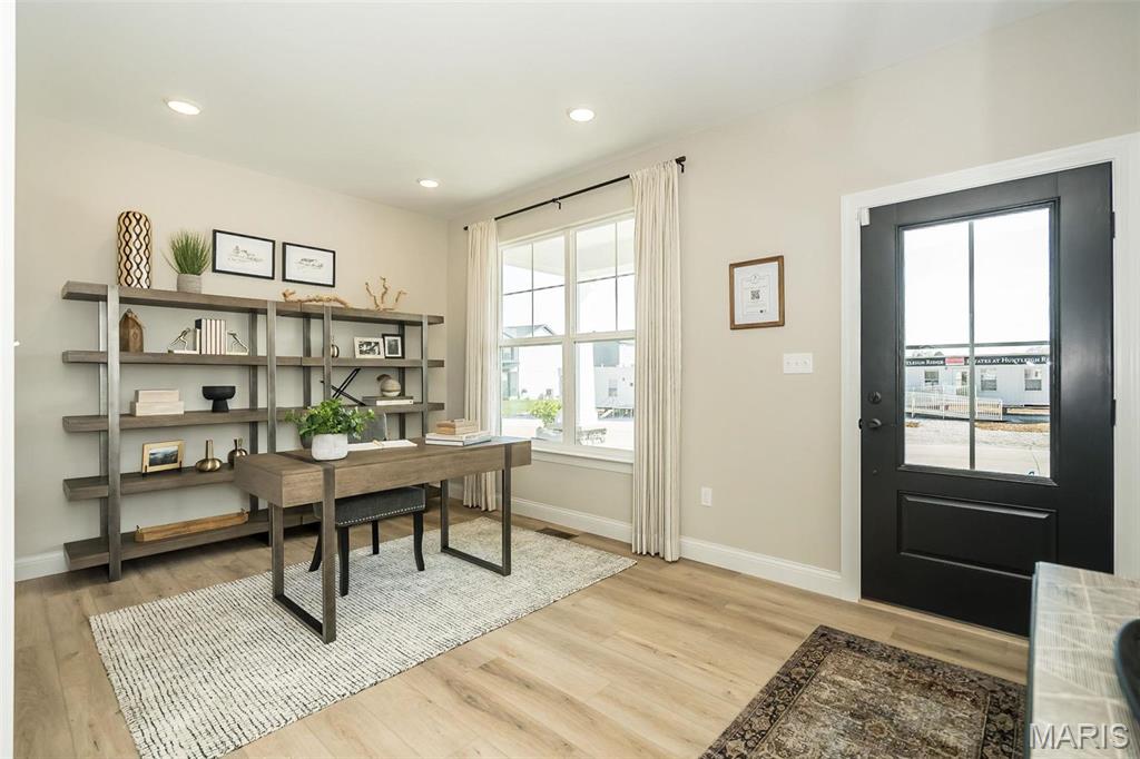 Majestic Lakes - Residential