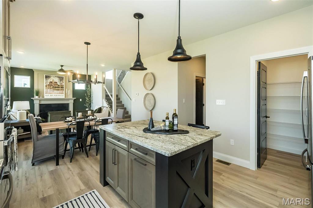 Majestic Lakes - Residential