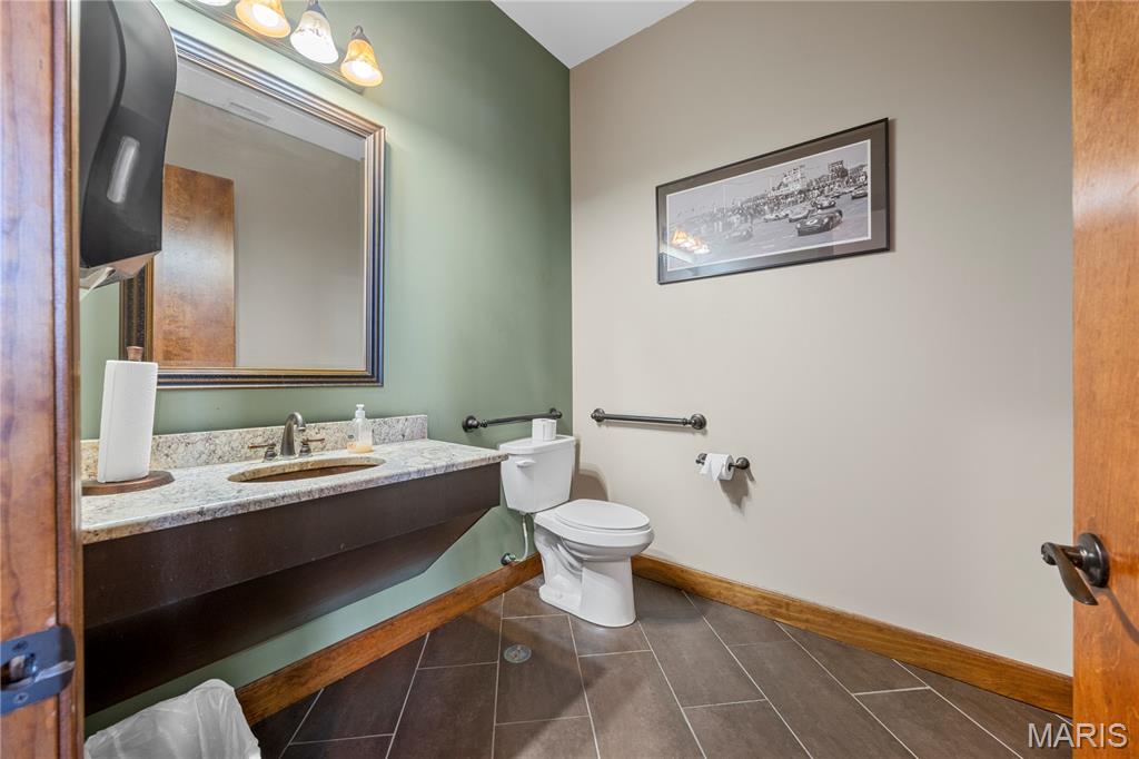 9080 Vmp Place - Commercial Sale