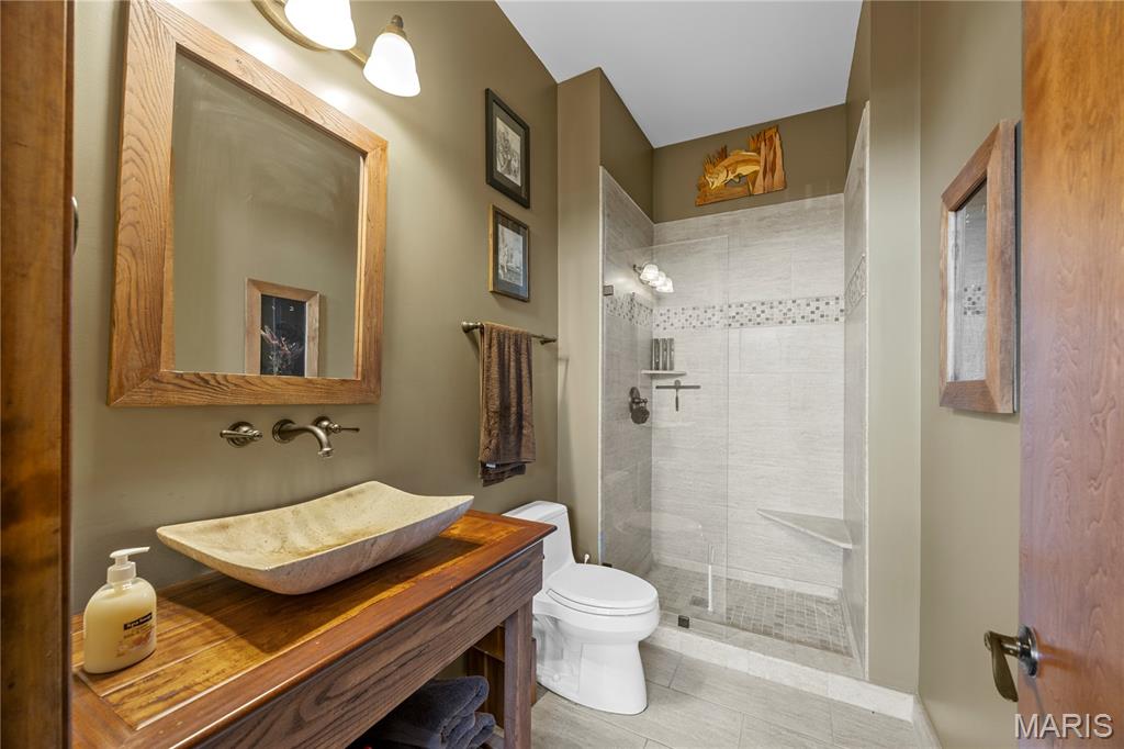 9080 Vmp Place - Commercial Sale