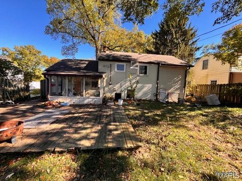 Tiny photo for 1137 N Harrison Avenue, Kirkwood, MO 63122 (MLS # 25073553)