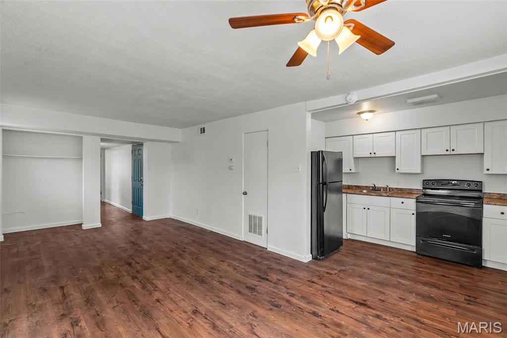 3752 Chippewa Street