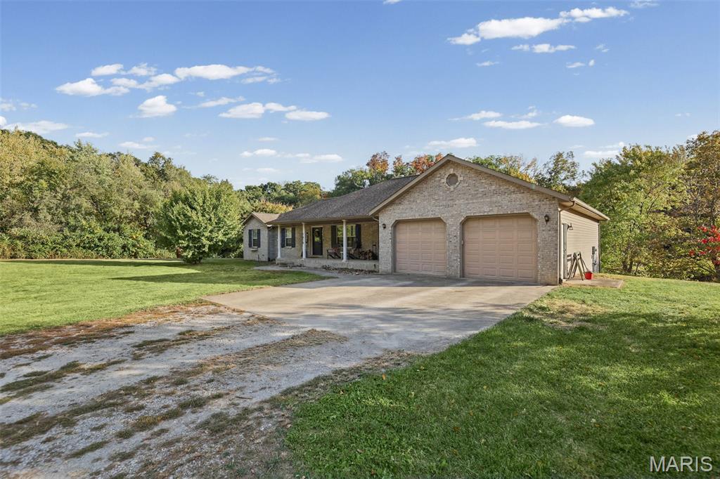 1416 Hidden Acres Lane
