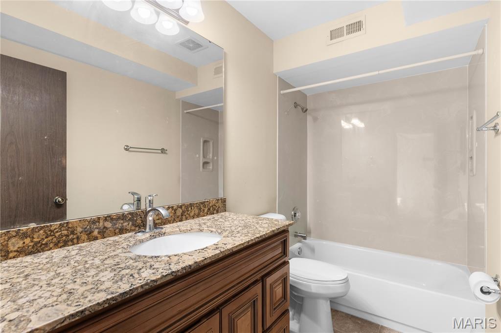 Parkway Gardens Village 2 Condo - Residential