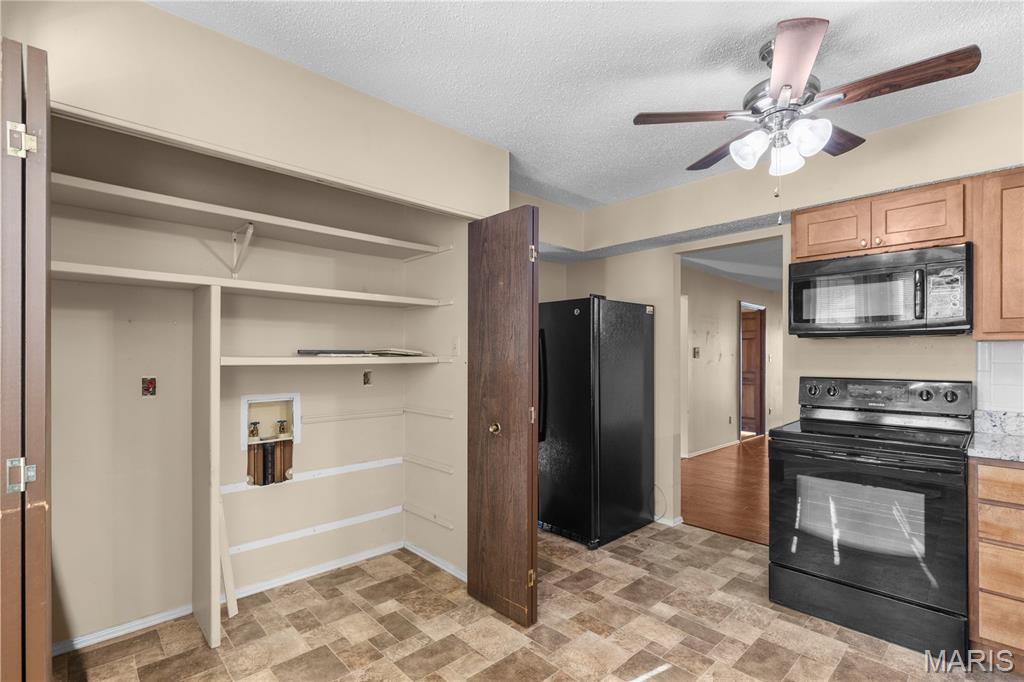 Parkway Gardens Village 2 Condo - Residential