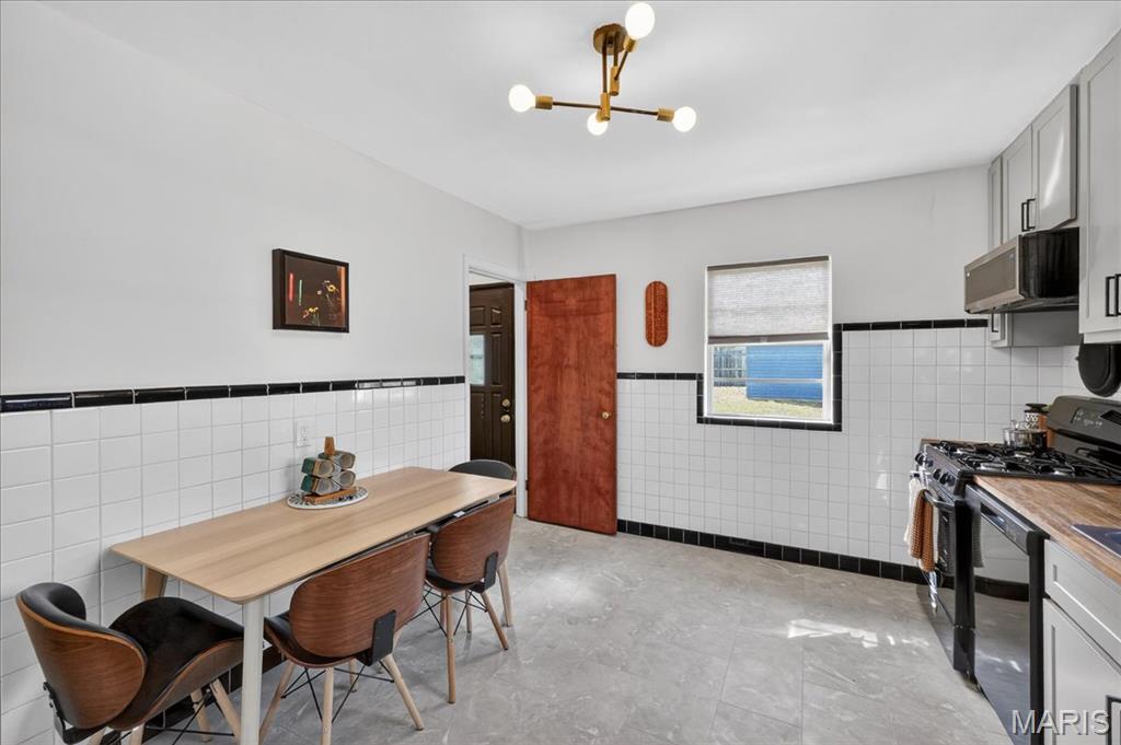 Delanos Add - Residential