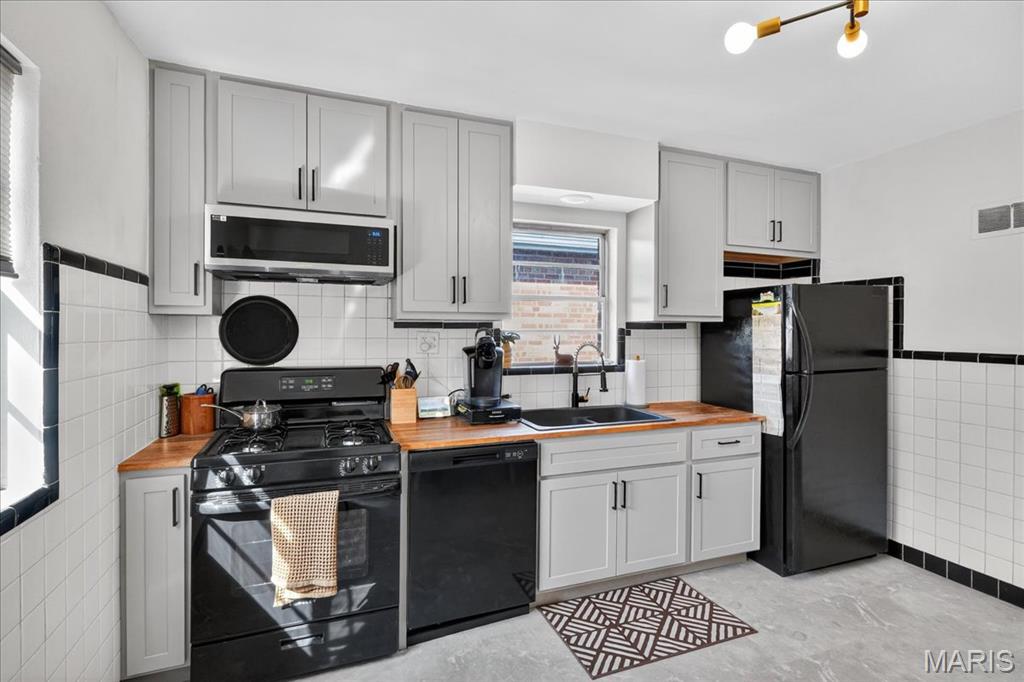 Delanos Add - Residential