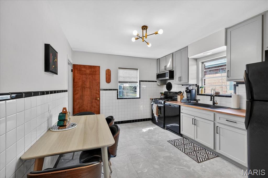 Delanos Add - Residential