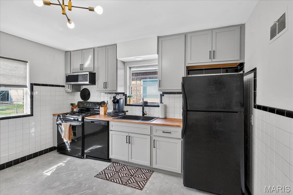 Delanos Add - Residential