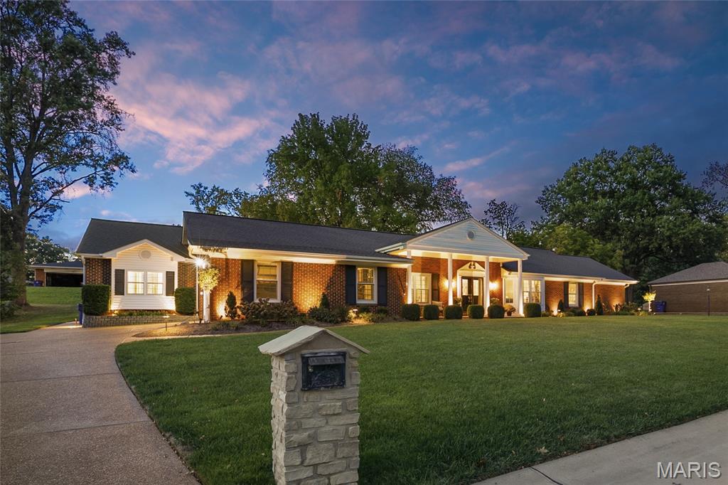 Photo of 9059 Whitehaven Drive, St Louis, MO 63123 (MLS # 26067040)