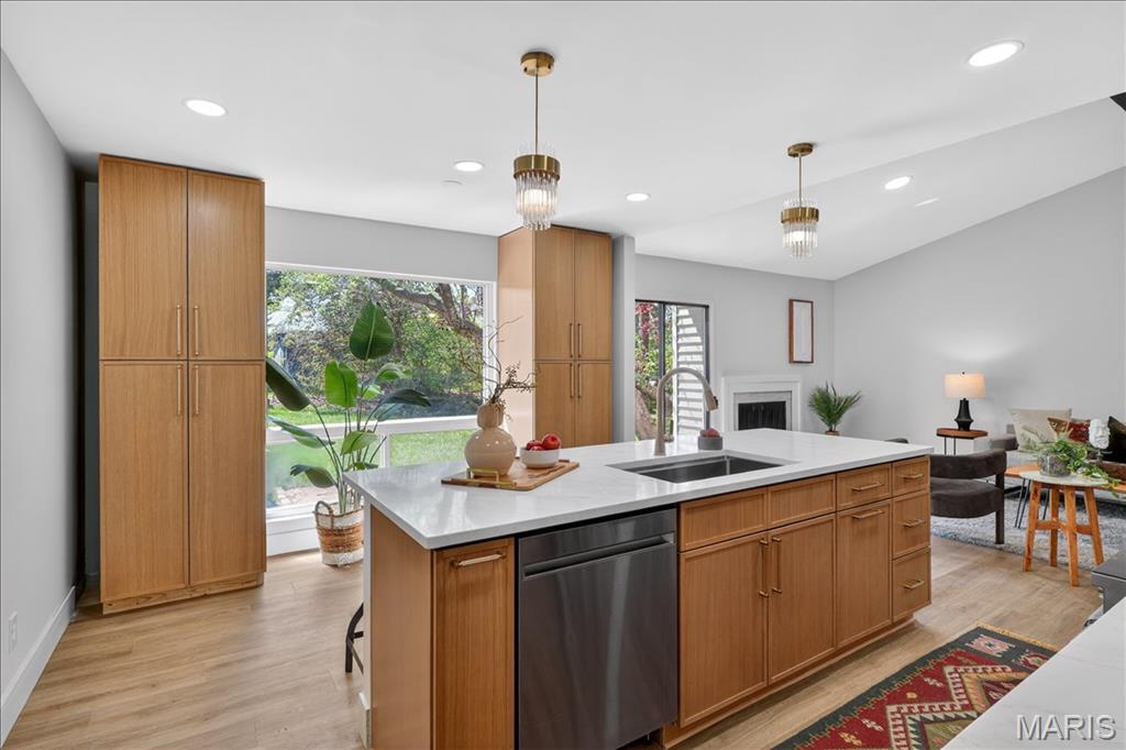 Queen Anne Village - Residential