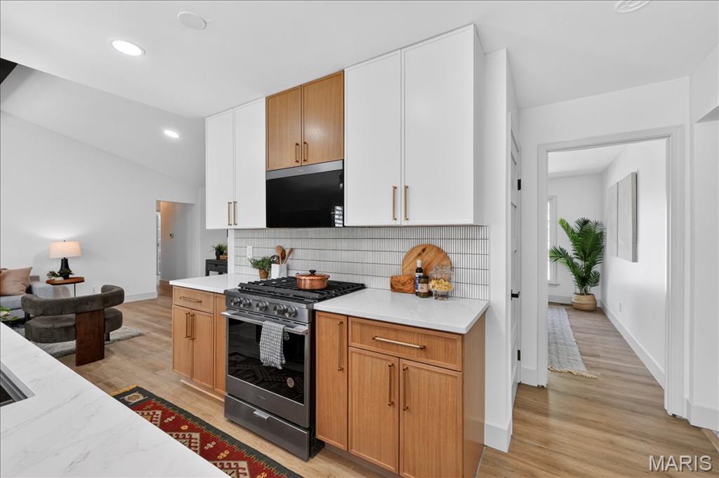 Queen Anne Village - Residential