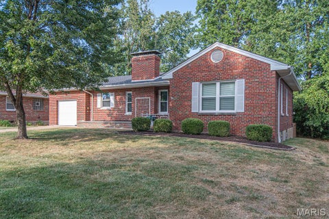 Tiny photo for 5118 Kingwood Drive, St Louis, MO 63123 (MLS # 26058823)