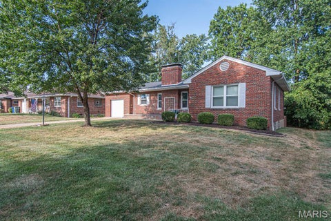 Tiny photo for 5118 Kingwood Drive, St Louis, MO 63123 (MLS # 26058823)