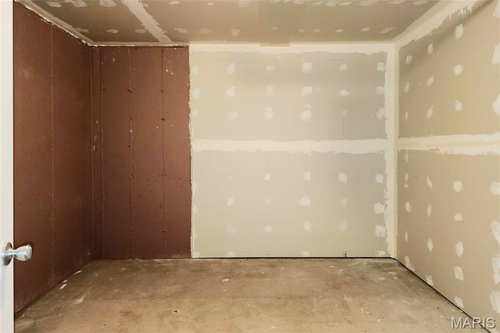 Foster Spgs Condo One - Residential