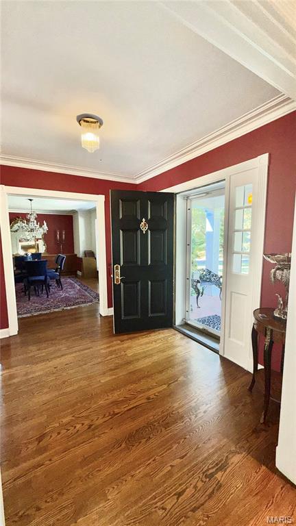 Photo of 2 Warson Lane, Ladue, MO 63124 (MLS # 26066811)
