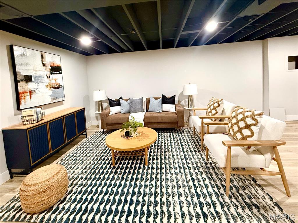 Pomme Del - Residential