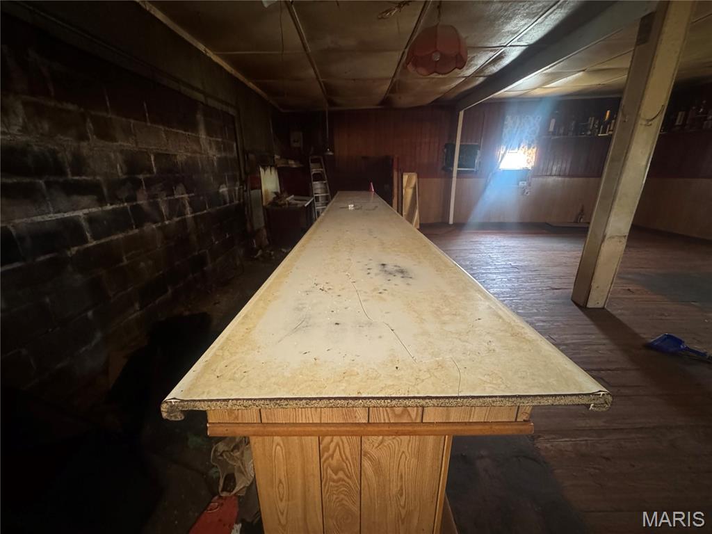 n/a - Commercial Sale