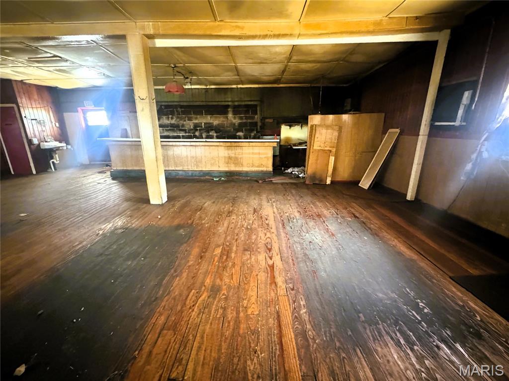 n/a - Commercial Sale