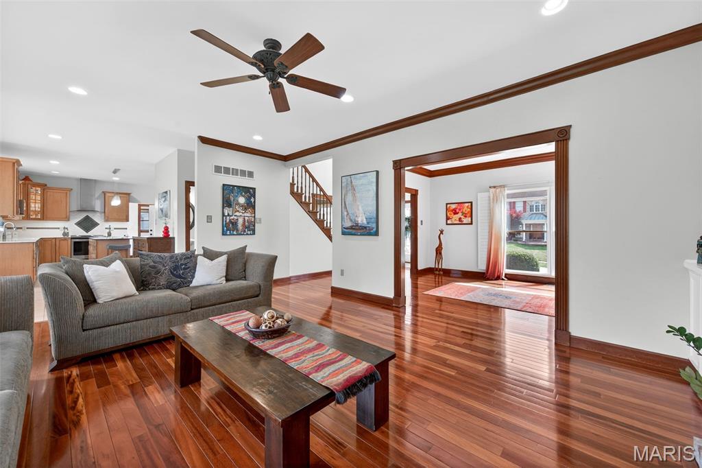 Turnberry Place - Residential