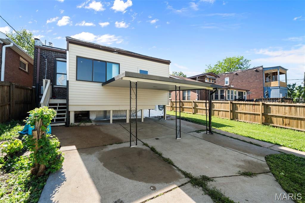 West Line/Michigan Ave - Residential