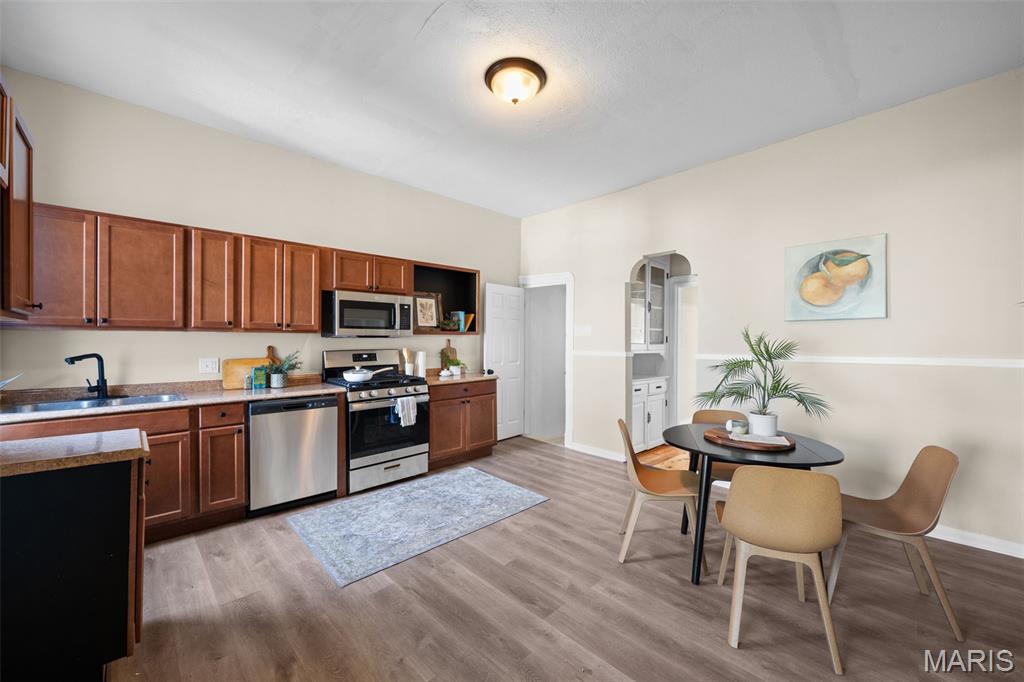 West Line/Michigan Ave - Residential