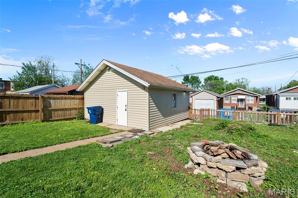 West Line/Michigan Ave - Residential