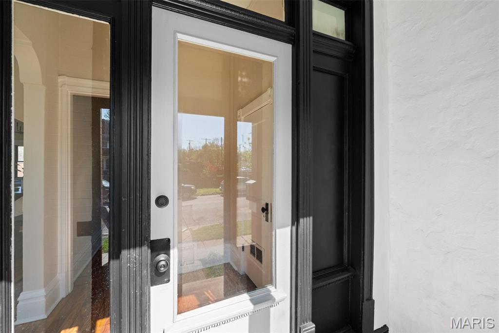 West Line/Michigan Ave - Residential