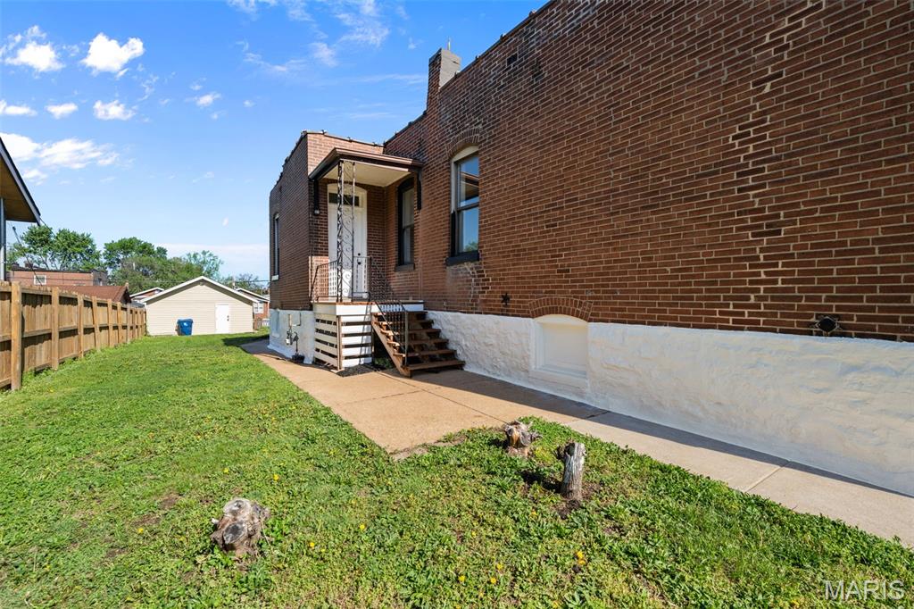 West Line/Michigan Ave - Residential