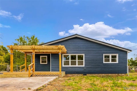 Tiny photo for 806 S Court Street, Bowling Green, MO 63334 (MLS # 26059853)