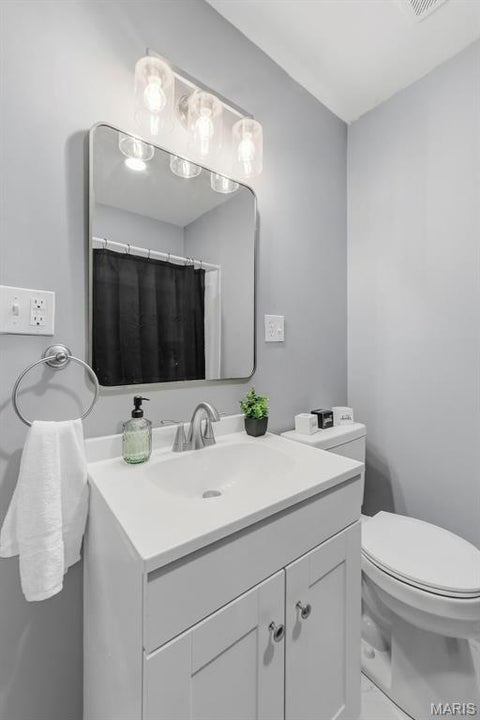 Tiny photo for 806 S Court Street, Bowling Green, MO 63334 (MLS # 26059853)