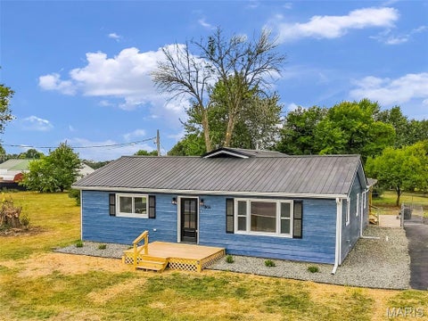 Tiny photo for 806 S Court Street, Bowling Green, MO 63334 (MLS # 26059853)
