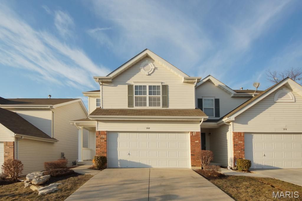 Photo of 208 Waterside Crossing Ct, St Peters, MO 63376 (MLS # 26027175)