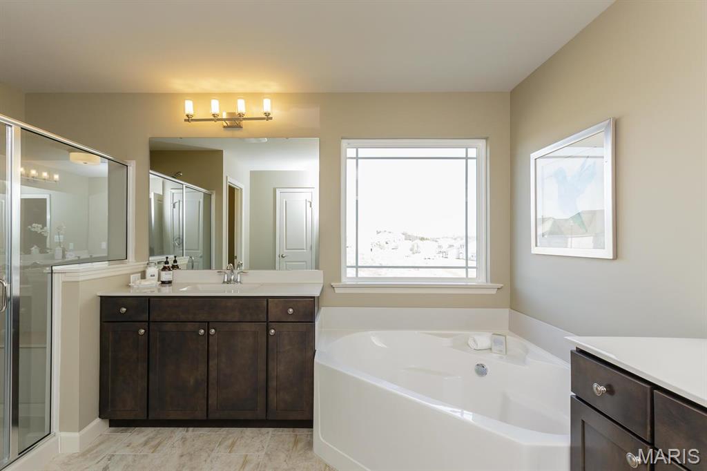 Ryehill Manor - Residential