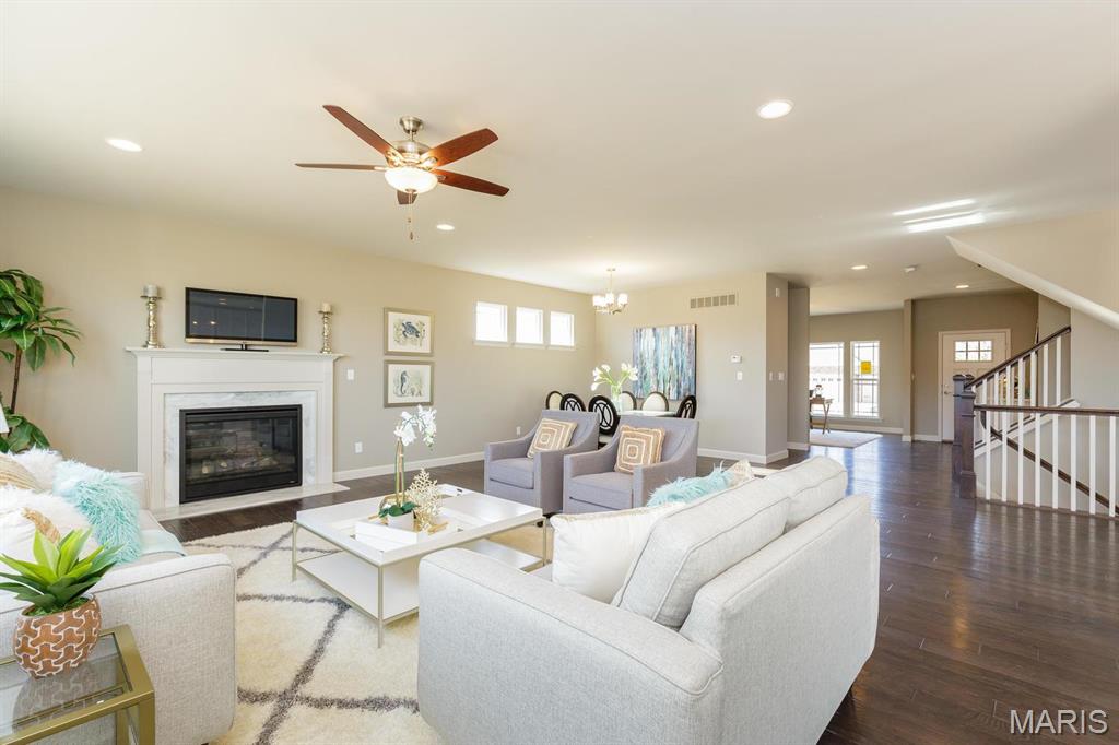 Ryehill Manor - Residential