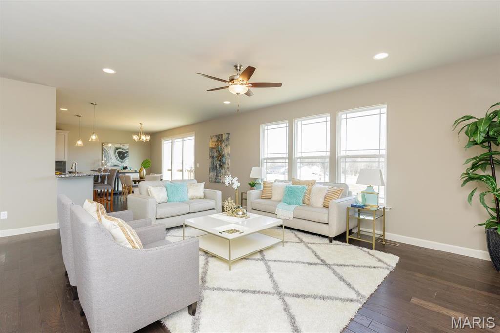 Ryehill Manor - Residential