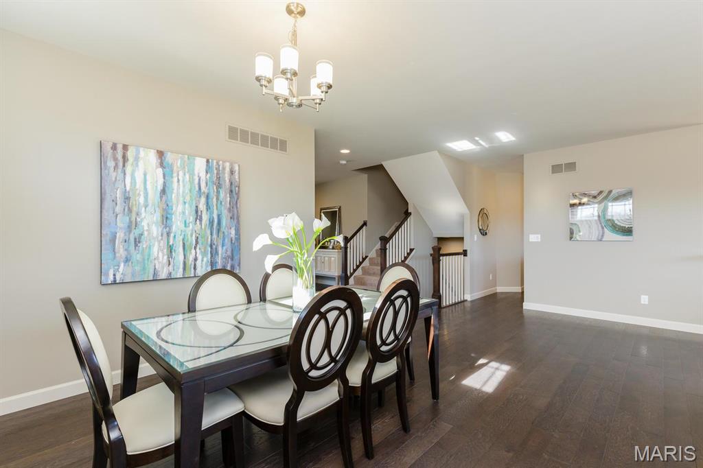 Ryehill Manor - Residential