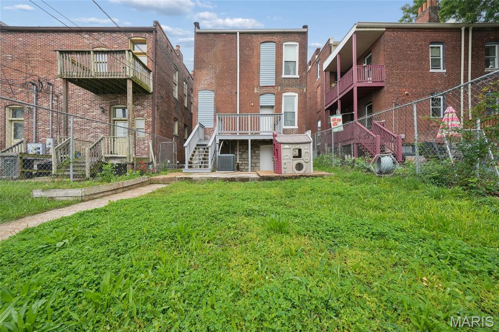 St Louis Commons Add - Residential